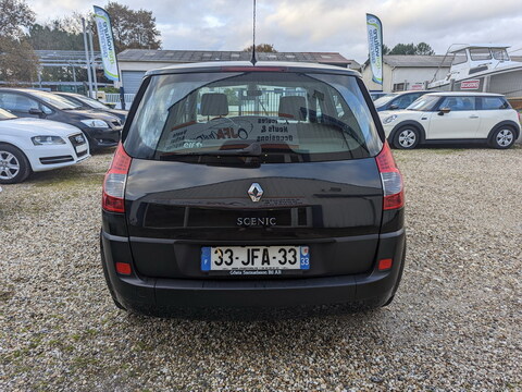 Renault Scenic II  1.6 16v 110ch Dynamique