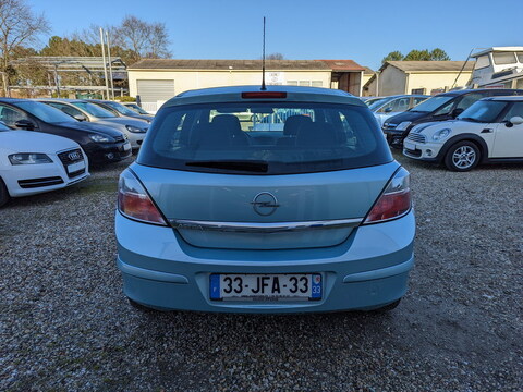 Opel Astra III  1.4 Twinport 90 Enjoy 5P
