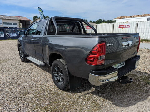 Toyota Hilux VIII  2.8 D-4D X-Tra Cabine Légende 4WD