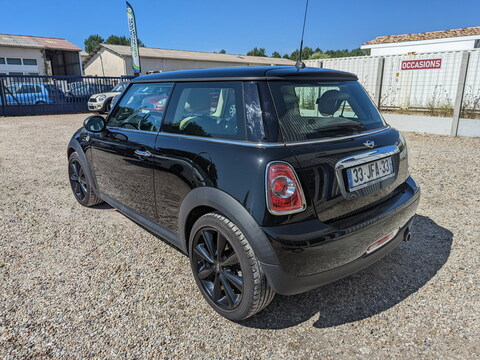 Mini II (R56) One + Options  1.6L 98ch