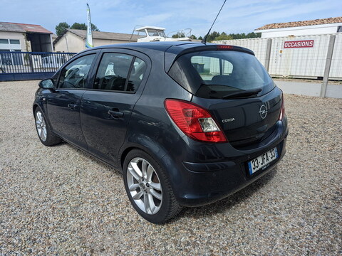 Opel Corsa IV  1.4 87ch Innovation 5p