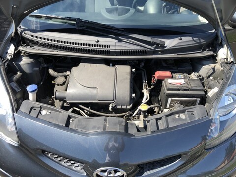TOYOTA AYGO 1,0 VVT-i Sport