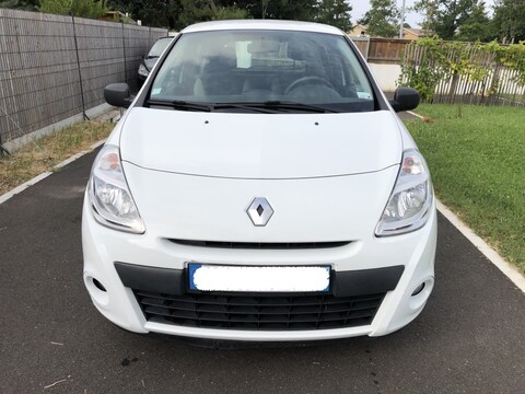 RENAULT CLIO 1,5 DCi - 75ch Société (2 places)