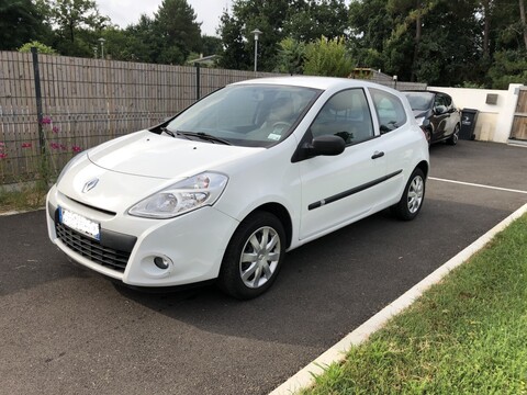 RENAULT CLIO 1,5 DCi - 75ch Société (2 places)