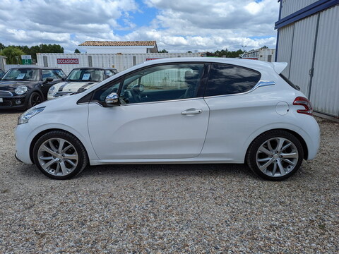 Peugeot 208  1.6 VTi Allure 3p