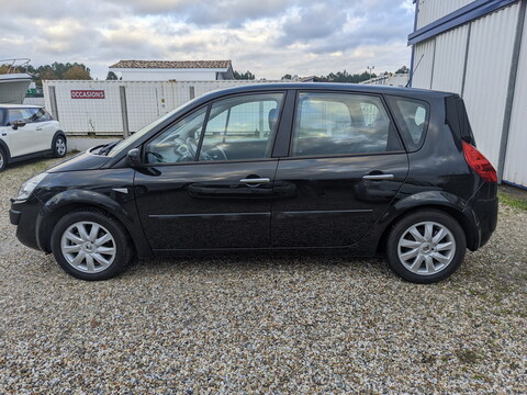 Renault Scenic II  1.6 16v 110ch Dynamique