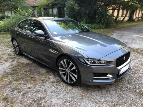 JAGUAR XE 2,0D - 180ch R-Sport A