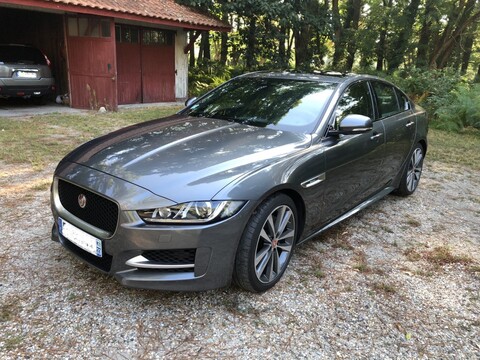 JAGUAR XE 2,0D - 180ch R-Sport A