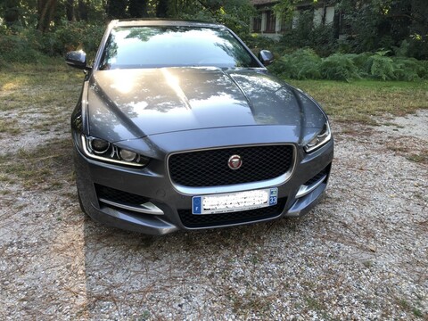 JAGUAR XE 2,0D - 180ch R-Sport A