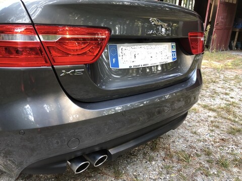 JAGUAR XE 2,0D - 180ch R-Sport A