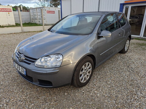 Volkswagen Golf V  1.6 102ch Confort 3p