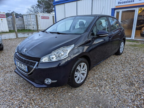 Peugeot 208  1.2 VTi Active 5p + Attelage