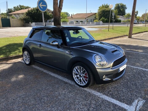 MINI John Cooper Works 1,6 Turbo - 210ch JCW