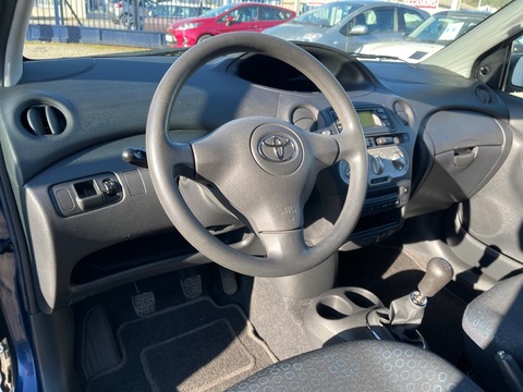 Toyota Yaris85 VVT-i Luna 3p + Attelage