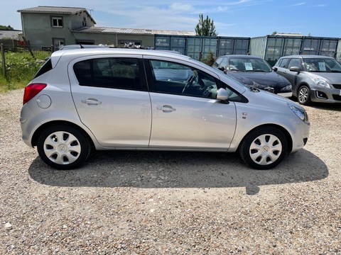 Opel Corsa IV1.4 Twinport Edition 5p