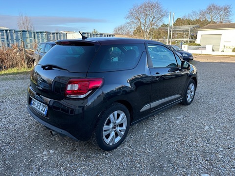 Citroën DS3  1.6 VTi So Chic BVA