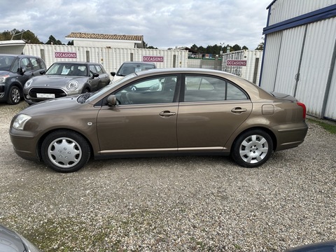 Toyota Avensis II  130 VVT-i Terra 5p