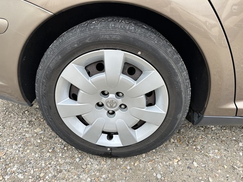 Toyota Avensis II  130 VVT-i Terra 5p