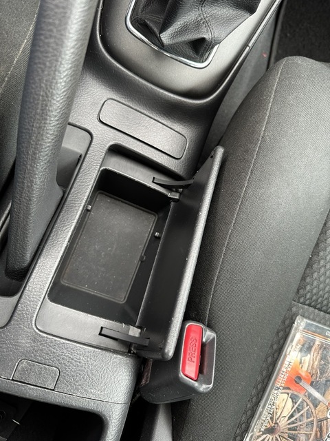 Toyota Avensis II  130 VVT-i Terra 5p