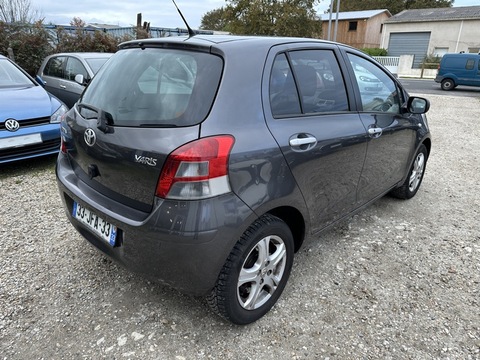 Toyota Yaris II  100 VVT-i Excelia Pack 5p