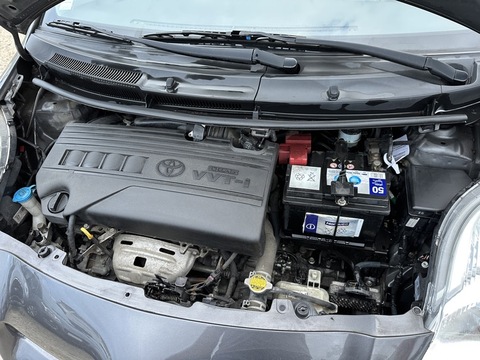 Toyota Yaris II  100 VVT-i Excelia Pack 5p