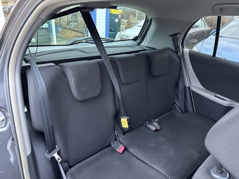 Toyota Yaris II  100 VVT-i Excelia Pack 5p