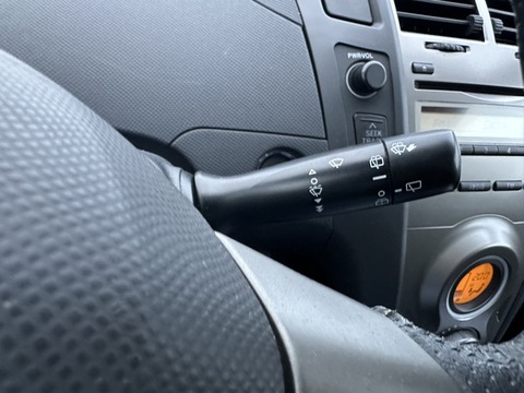 Toyota Yaris II  100 VVT-i Excelia Pack 5p