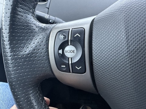 Toyota Yaris II  100 VVT-i Excelia Pack 5p