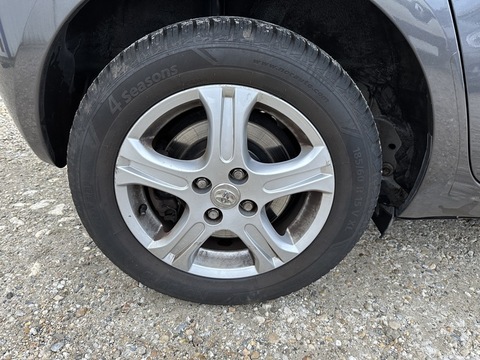 Toyota Yaris II  100 VVT-i Excelia Pack 5p