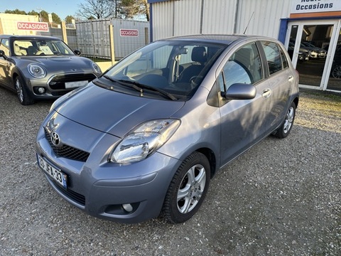 Toyota Yaris II  100 VVT-i Cool (In) 5p