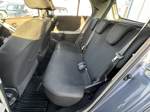 Toyota Yaris II  100 VVT-i Cool (In) 5p