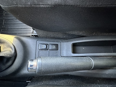 Toyota Yaris II  100 VVT-i Cool (In) 5p