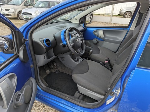 Toyota Aygo1.0 VVT-i 68ch Virgin Radio 5p