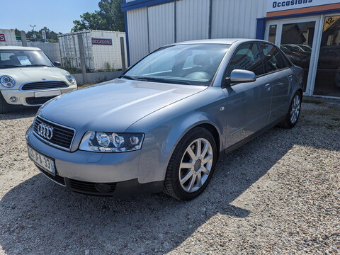 Audi A4 II (B6)  1.8 T 163ch S-Line