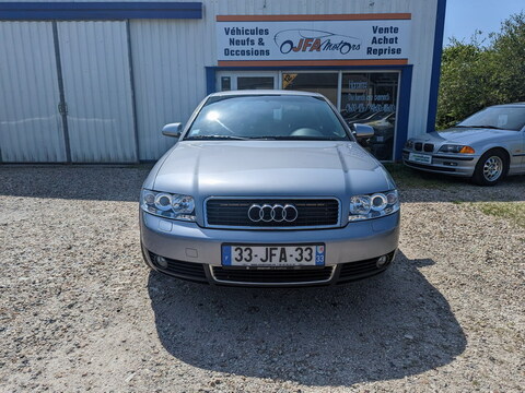 Audi A4 II (B6)  1.8 T 163ch S-Line