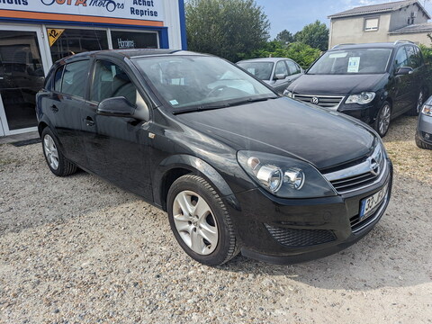 Opel Astra 1.6 115ch Selection 5p