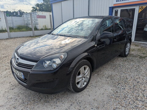 Opel Astra 1.6 115ch Selection 5p