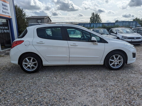 Peugeot 308  1.6 VTi 16v Active 5p