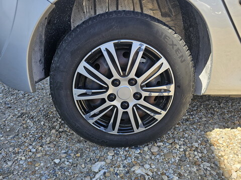 Peugeot 206 +  1.4 75ch Urban Move 5p