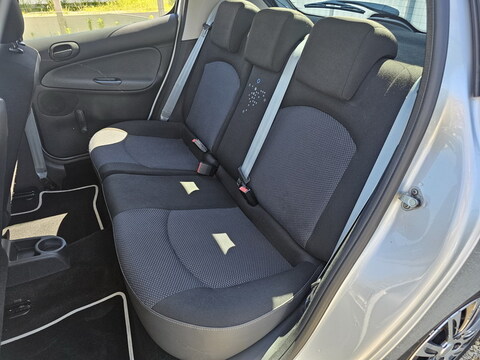 Peugeot 206 +  1.4 75ch Urban Move 5p