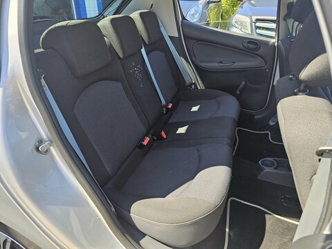 Peugeot 206 +  1.4 75ch Urban Move 5p