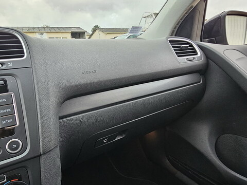 Volkswagen Golf VI 1.2L TSI 105ch Style 5P