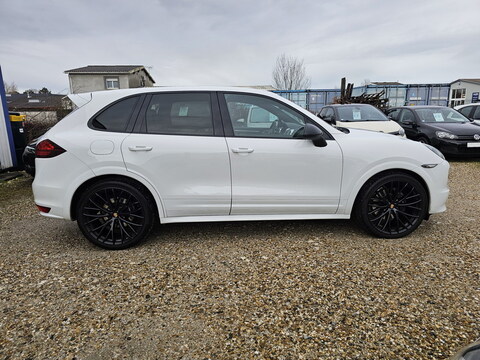 Porsche Cayenne II (958)  V6 3.0D 245ch
