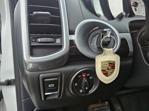 Porsche Cayenne II (958)  V6 3.0D 245ch