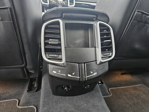 Porsche Cayenne II (958)  V6 3.0D 245ch