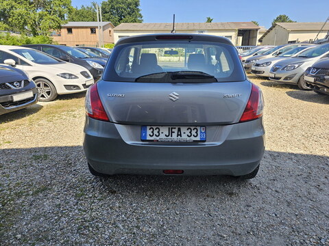 Suzuki Swift III  1.2 VVT GLX 3p