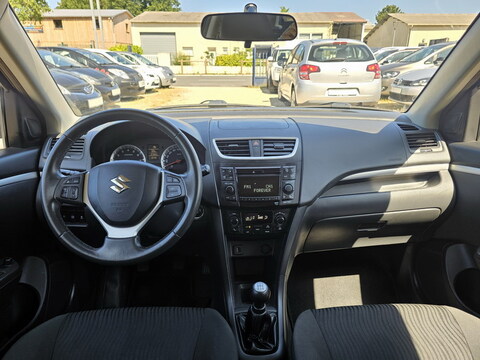 Suzuki Swift III  1.2 VVT GLX 3p
