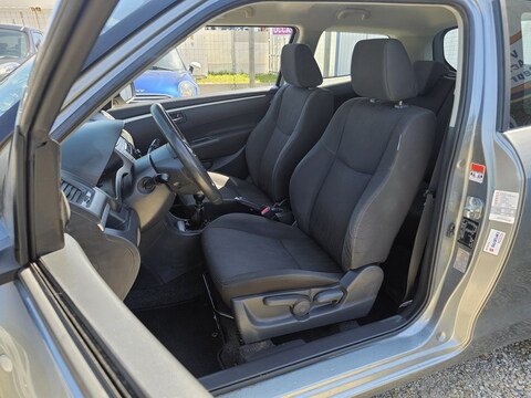 Suzuki Swift III  1.2 VVT GLX 3p