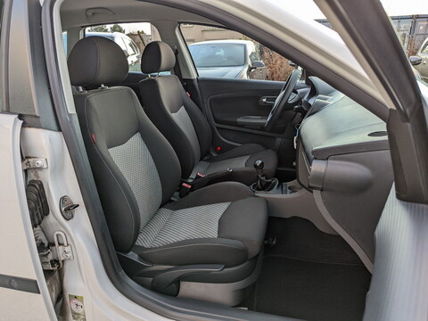 Seat Ibiza III  1.2 12v Confort 5p