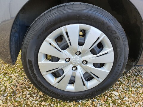 TOYOTA YARIS 1.3 DUAL VVTI 100 LIFE